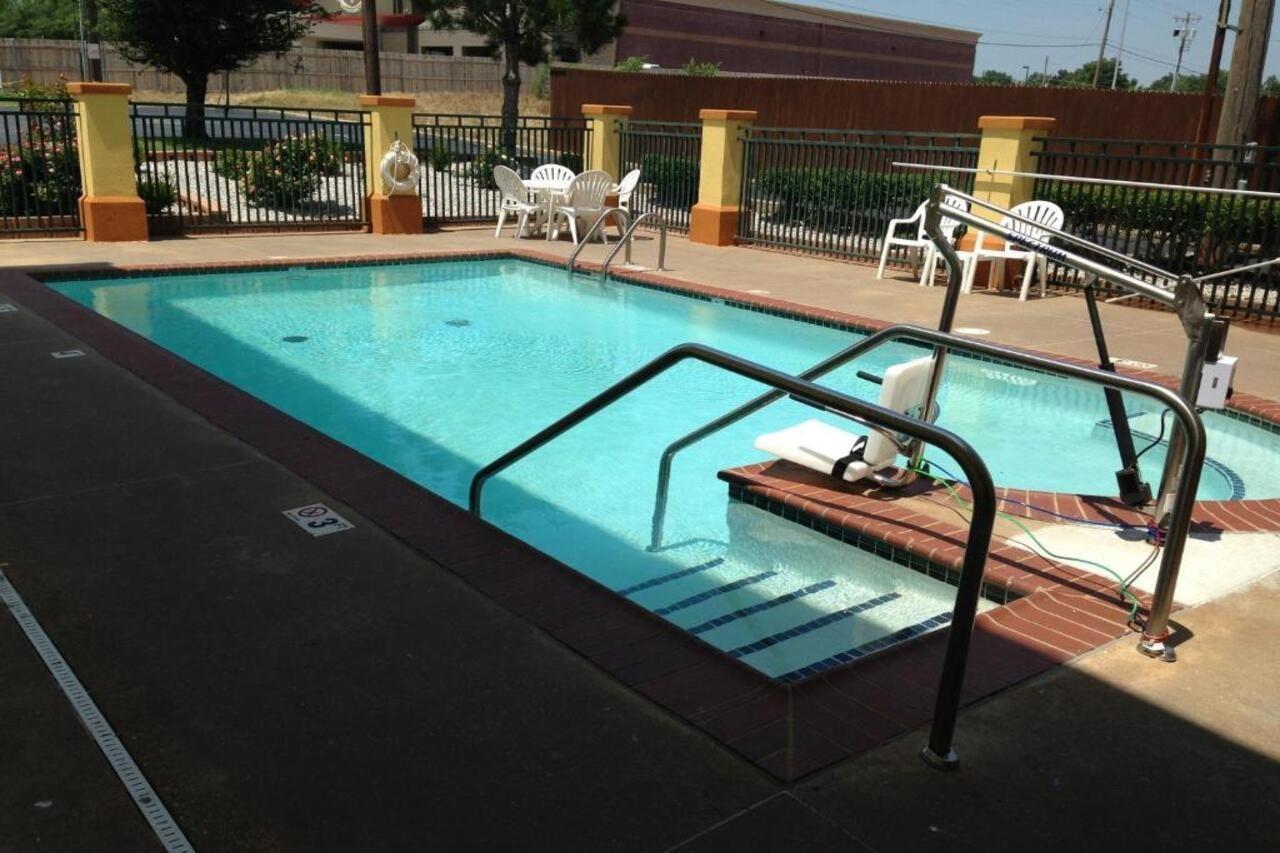 Country Inn & Suites By Radisson, Oklahoma City At Northwest Expressway, Ok Экстерьер фото