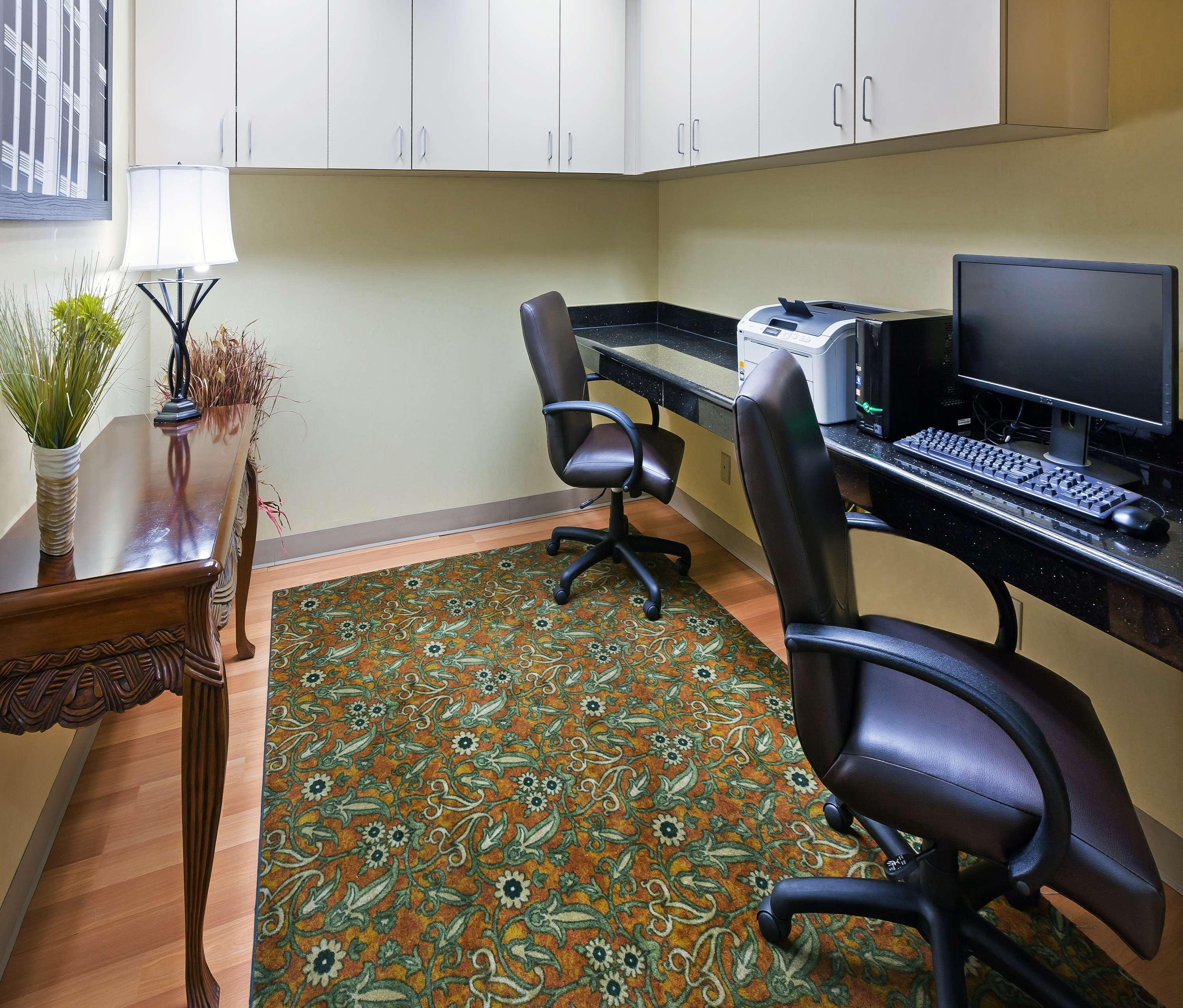 Country Inn & Suites By Radisson, Oklahoma City At Northwest Expressway, Ok Удобства фото
