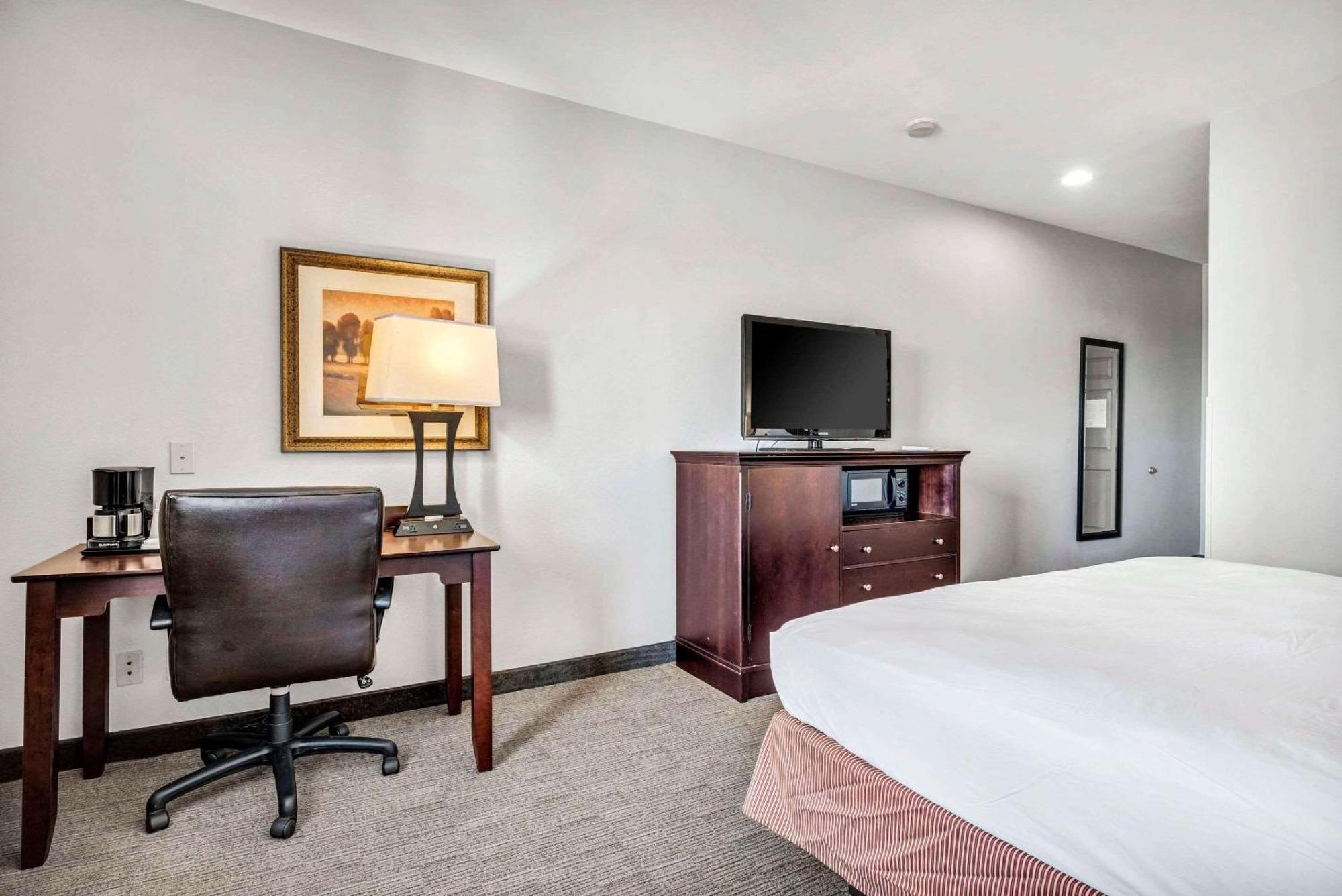 Country Inn & Suites By Radisson, Oklahoma City At Northwest Expressway, Ok Экстерьер фото