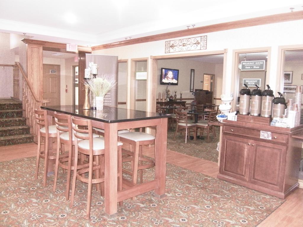 Country Inn & Suites By Radisson, Oklahoma City At Northwest Expressway, Ok Экстерьер фото